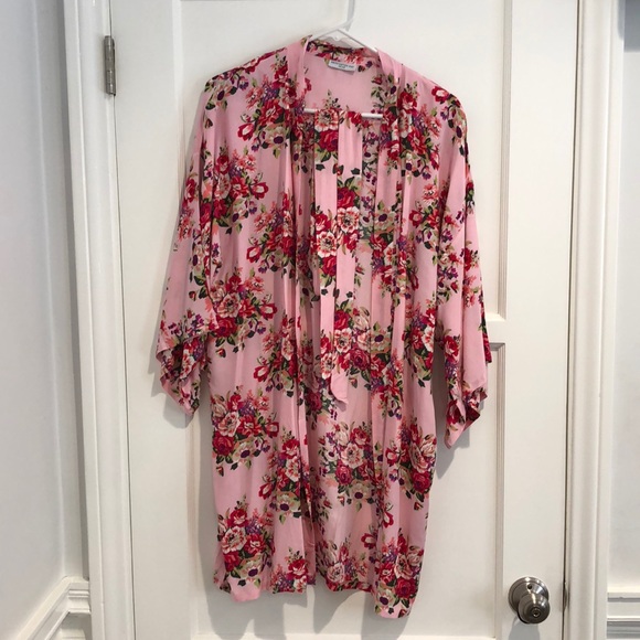 Other - Weddington way robe